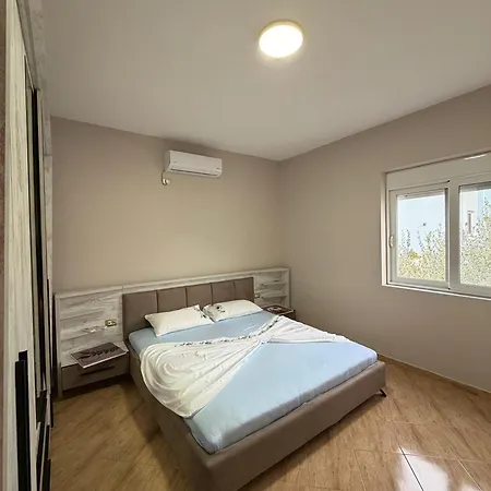 Apartment M&a Ii *